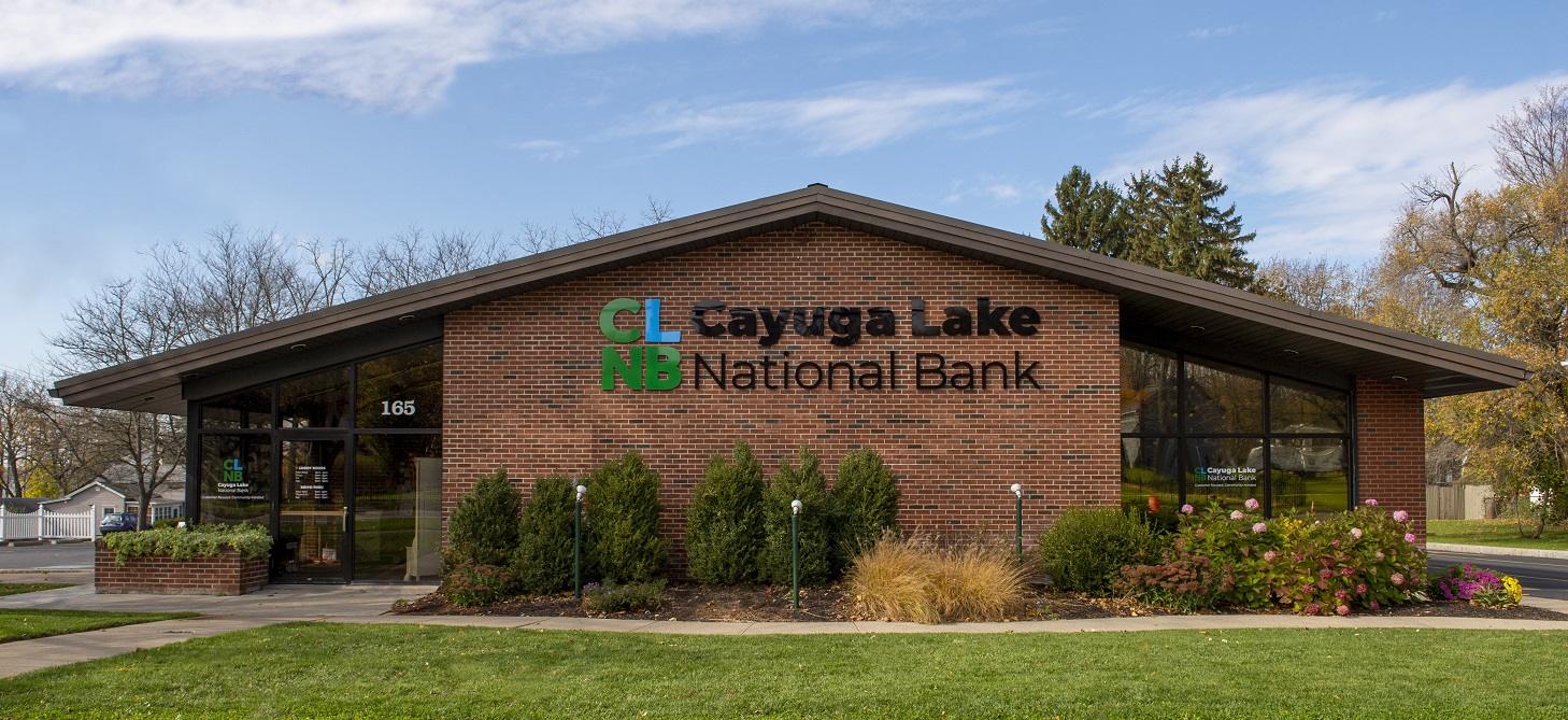 Cayuga Lake National Bank exterior photo